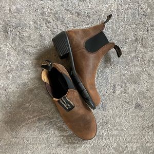 Blundstones Brown Boots.